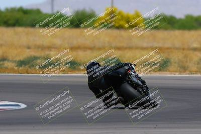 media/Apr-30-2023-CRA (Sun) [[020fcf5d43]]/Race 4-600 Supersport/